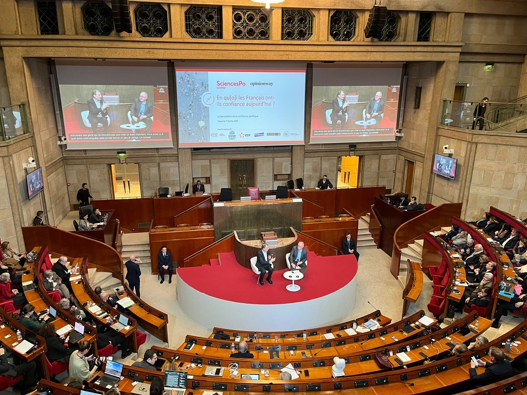 Hémicycle 1
